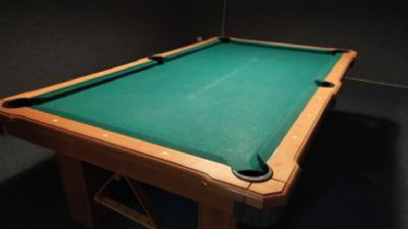 POOL TABLE